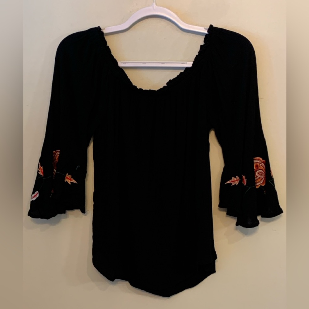 SPEED LIMIT MPH Black Off the Shoulders Boho Top with Embroidered Sleeves